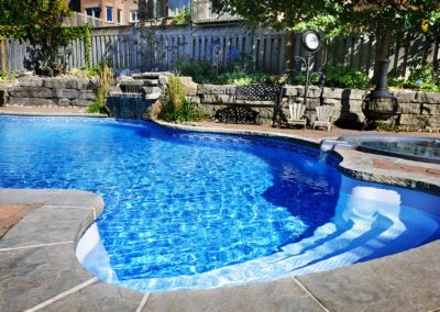 Installation et branchement de piscine et spa à Saint-Sauveur dans les Laurentides - Électricien St-Jérôme